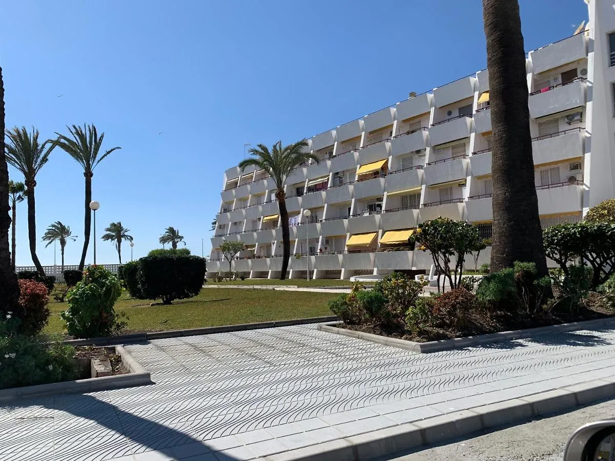 Апартаменты Paradise Beach Калета-де-Велес